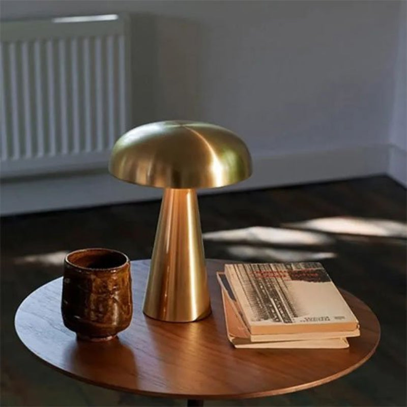 Lampe chevet champignon or décoration minimaliste