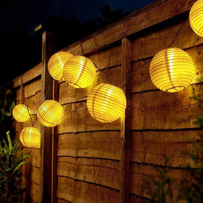 guirlande lumineuse solaire clôture