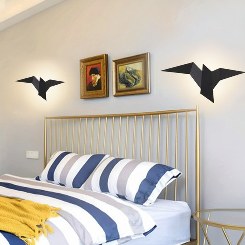 Applique murale oiseau noire avec lumière blanc chaud