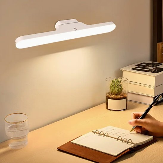 Lampe de bureau fixée mur
