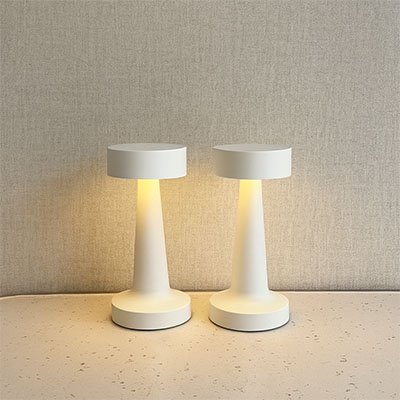 Lampe de chevet au petit format minimaliste