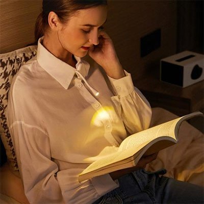 Lampe de lecture femme cou